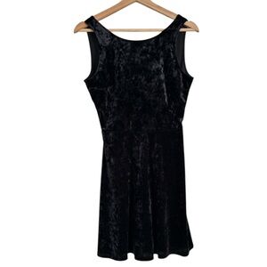 H&M Black Velvet Texture Sleeveless Mini Dress Size 6